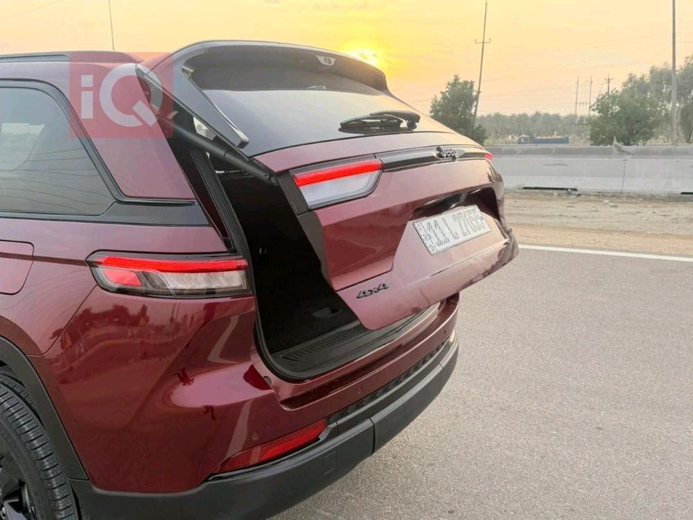 جيب جراند شيروكي